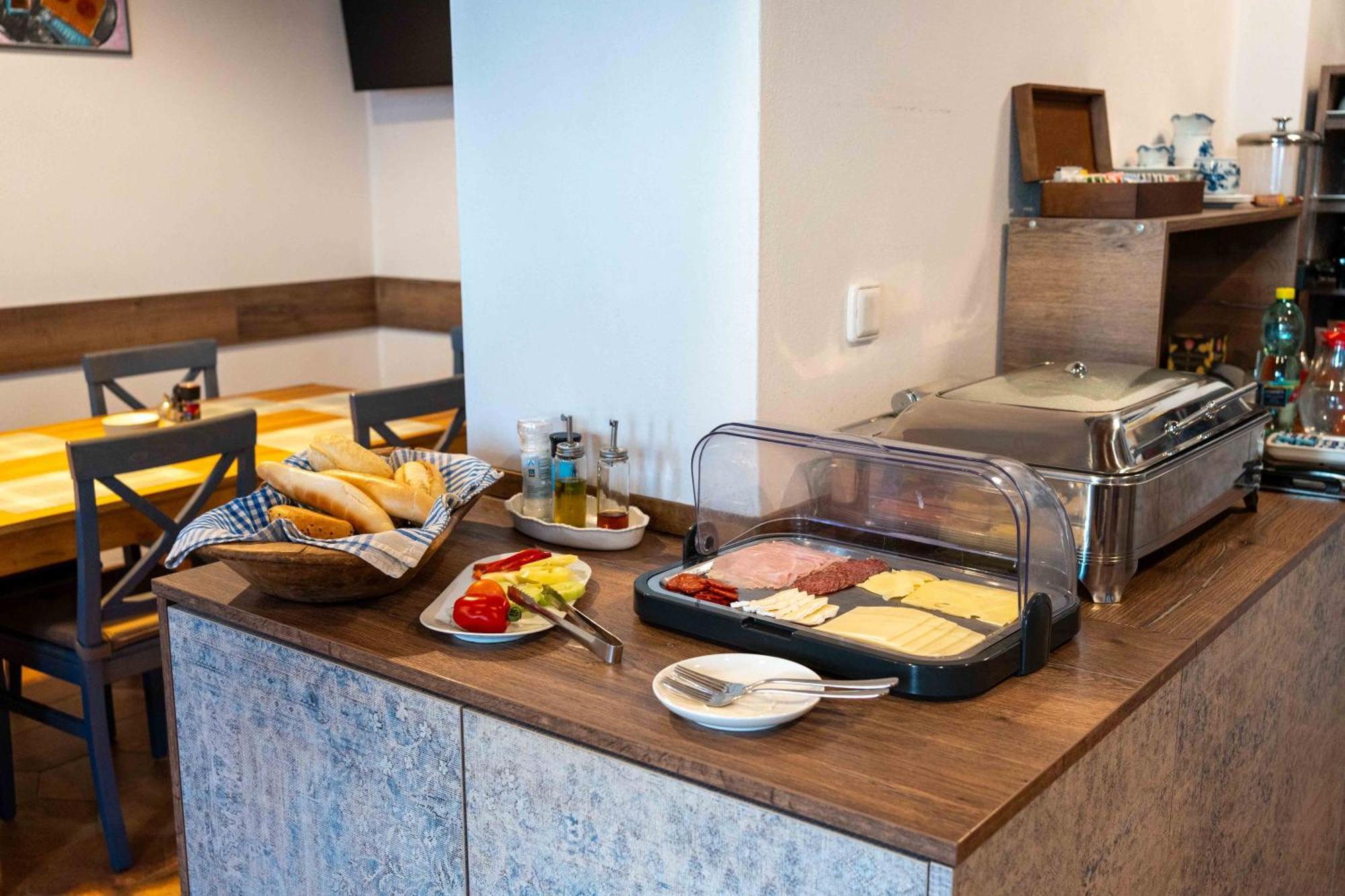 Hotel Volf Prestice Ngoại thất bức ảnh
