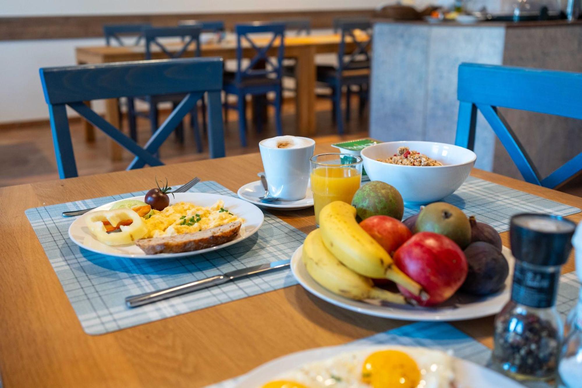 Hotel Volf Prestice Ngoại thất bức ảnh