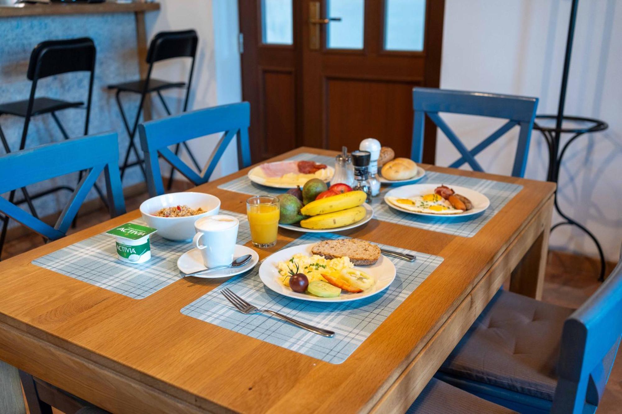 Hotel Volf Prestice Ngoại thất bức ảnh