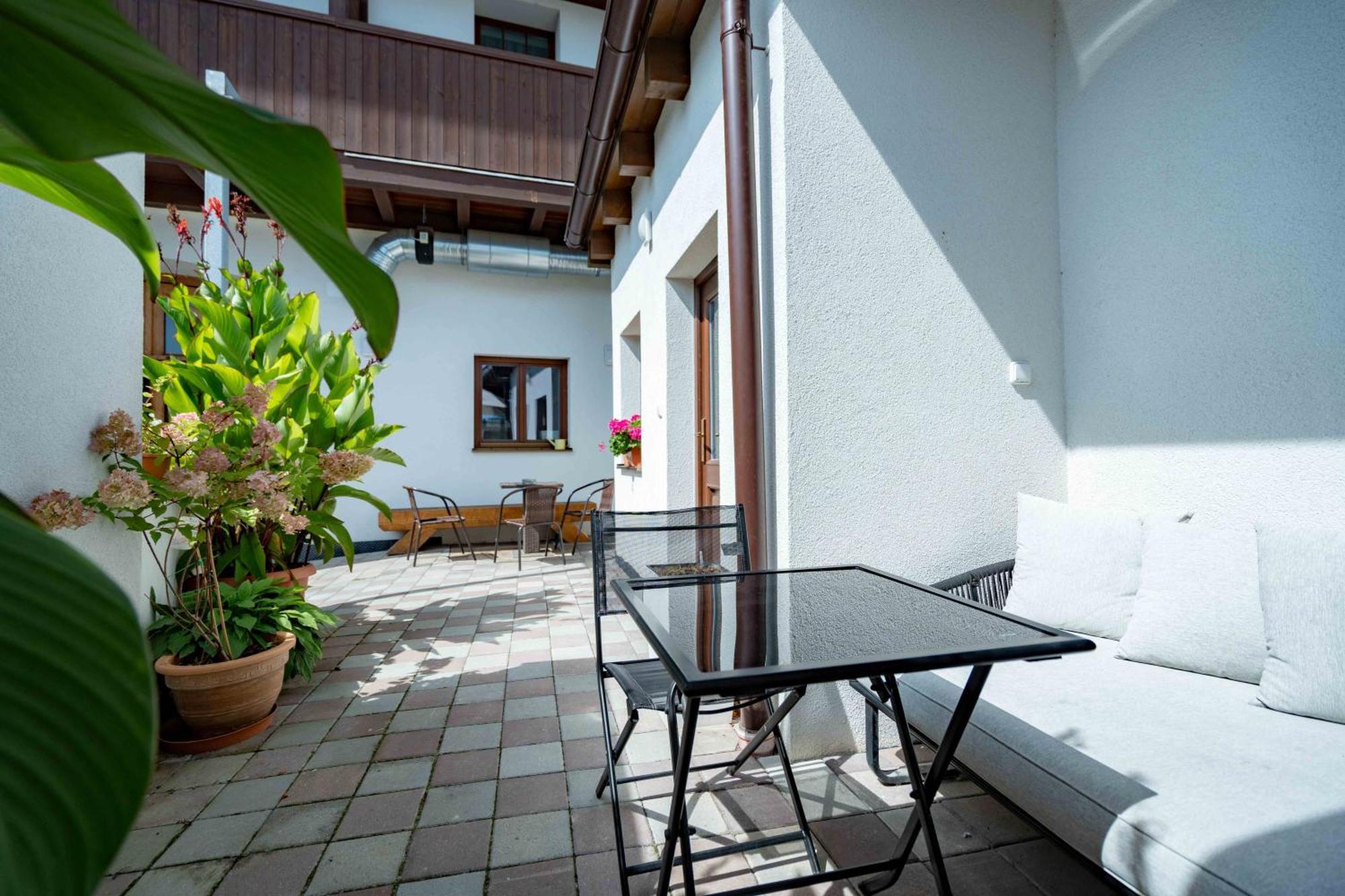 Hotel Volf Prestice Ngoại thất bức ảnh
